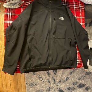 The North Face Men's Black Performance Jacket